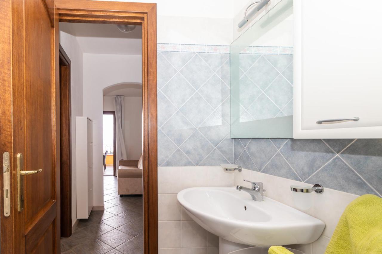 Appartamento Con Piscina 03 Trinità dʼAgultu Exterior foto